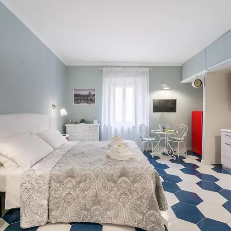 Appartement The Small Nest At Coliseum *